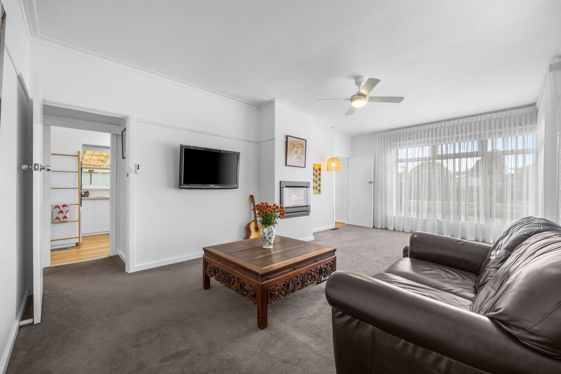 31 Hawthorn Grove, Wendouree, Wendouree - Thumbnail 3