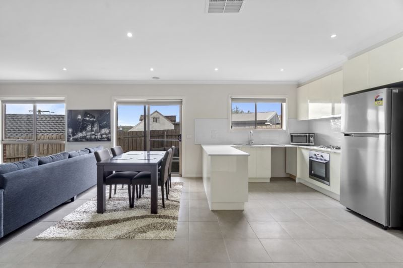 2/122 McDonalds Road, Epping