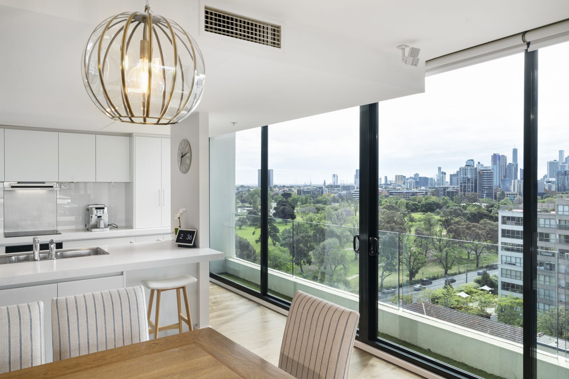 1004/19 Queens Road, Melbourne, Melbourne - Thumbnail 3