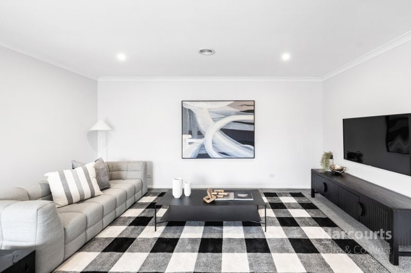 3 Streeton Avenue, Caroline Springs