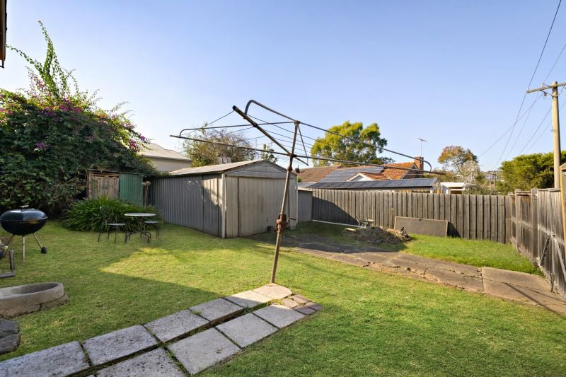 2 Grey Court, Coburg