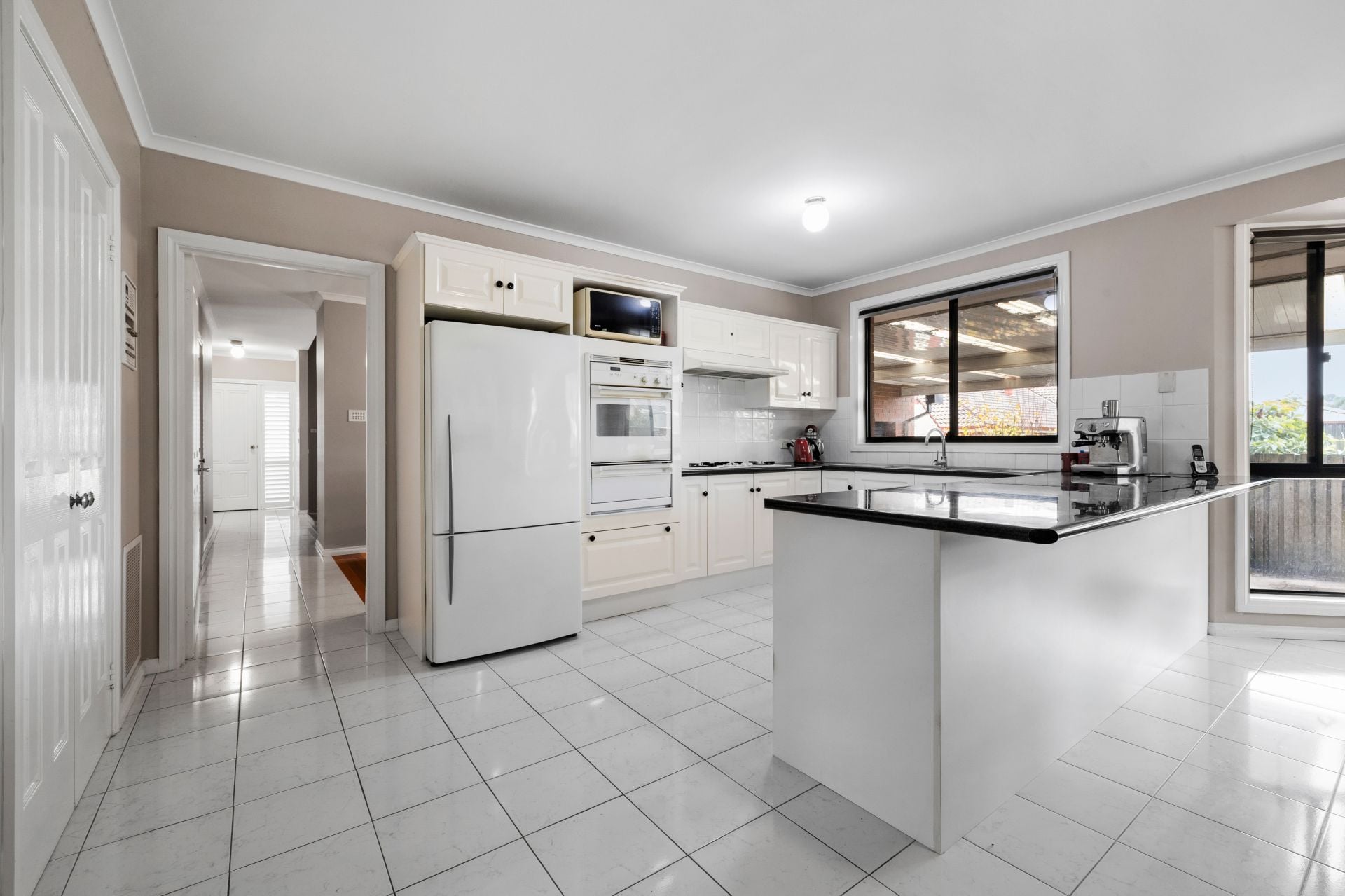 Spacious Living & Entertaining In A Prime Position