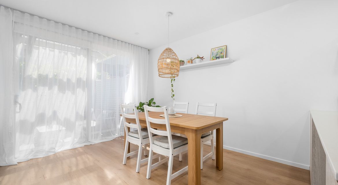 Denham Court 3 Indigo Crescent