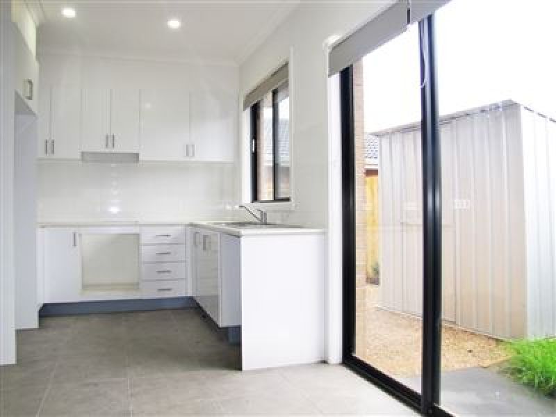 1B Begonia Court, Lalor