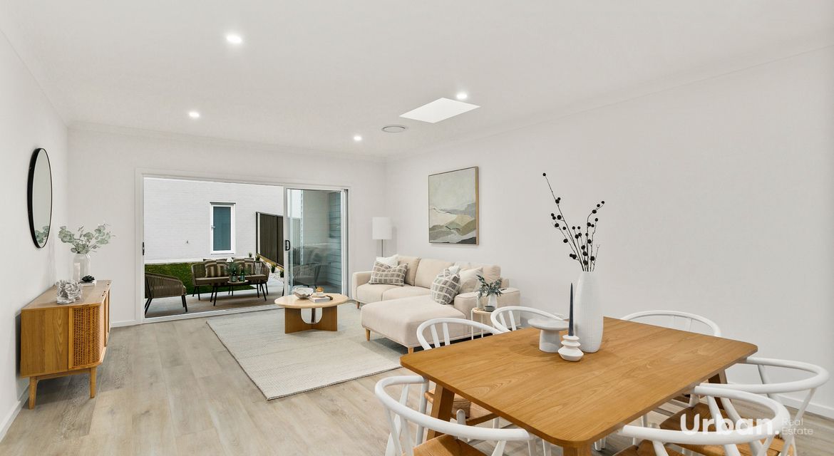 Tullimbar 10/83 Broughton Avenue