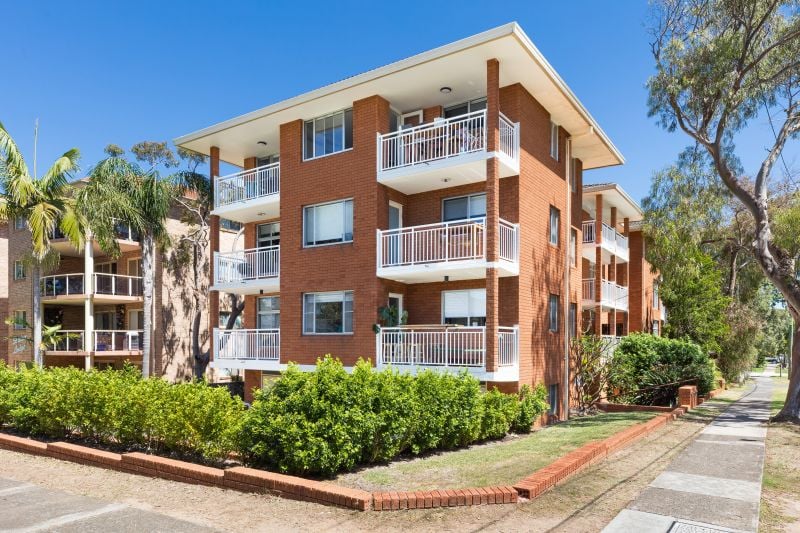 4/26a Burke Road CRONULLA 2230