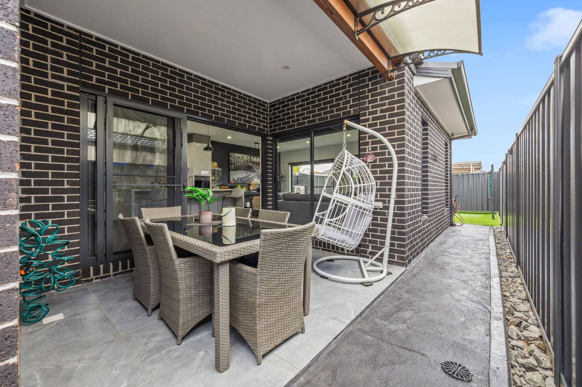 Stylish, Modern Living in a Prime Lalor Location