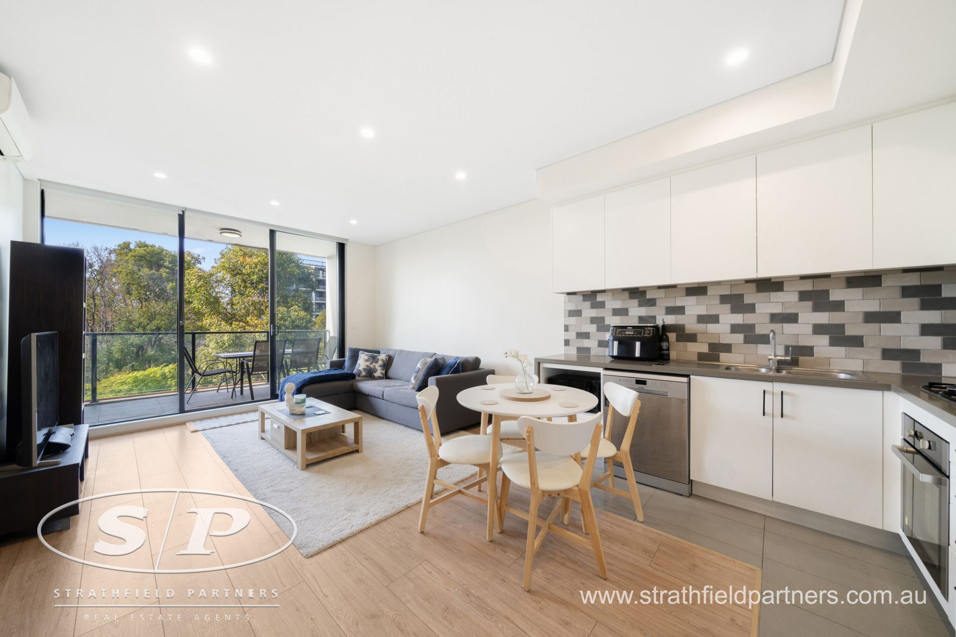 52/1-9 Kanoona Avenue, Homebush, Homebush - Thumbnail 2