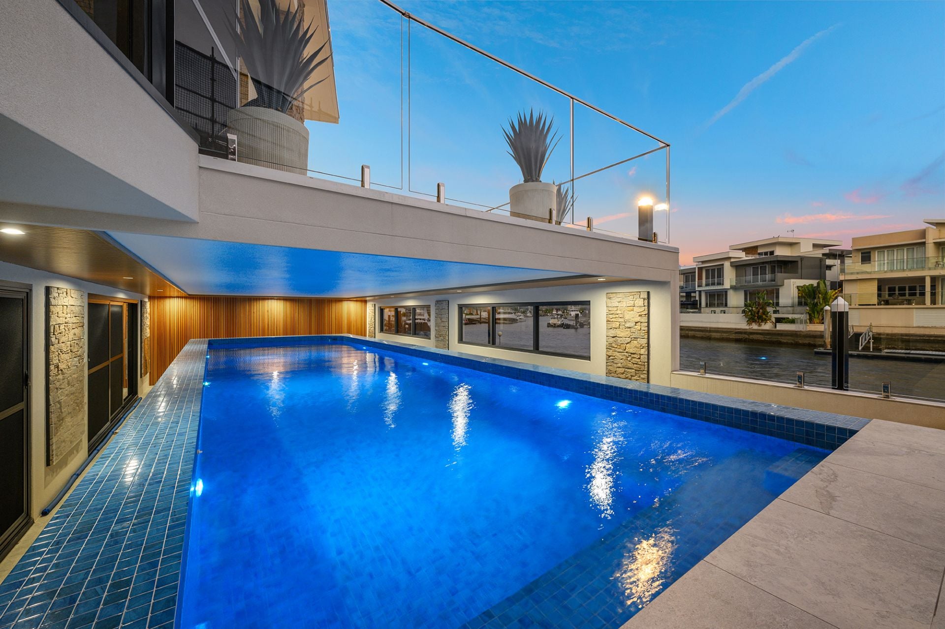 44 Knightsbridge Parade West, Sovereign Islands QLD 4216, Sovereign Islands - Thumbnail 2