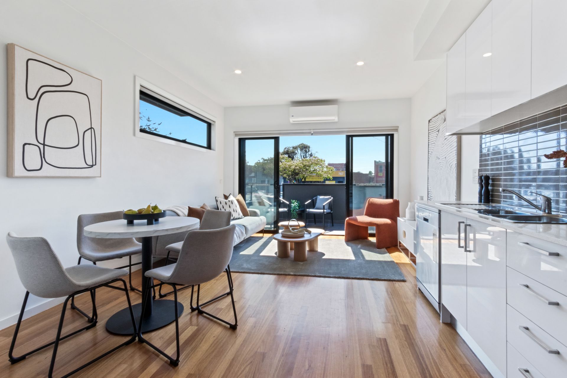 Two Bedroom Glenroy Townhouse!
