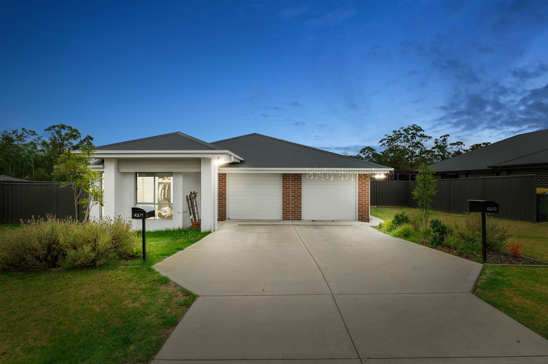 1 & 2/42 Dianella Crescent, Paxton