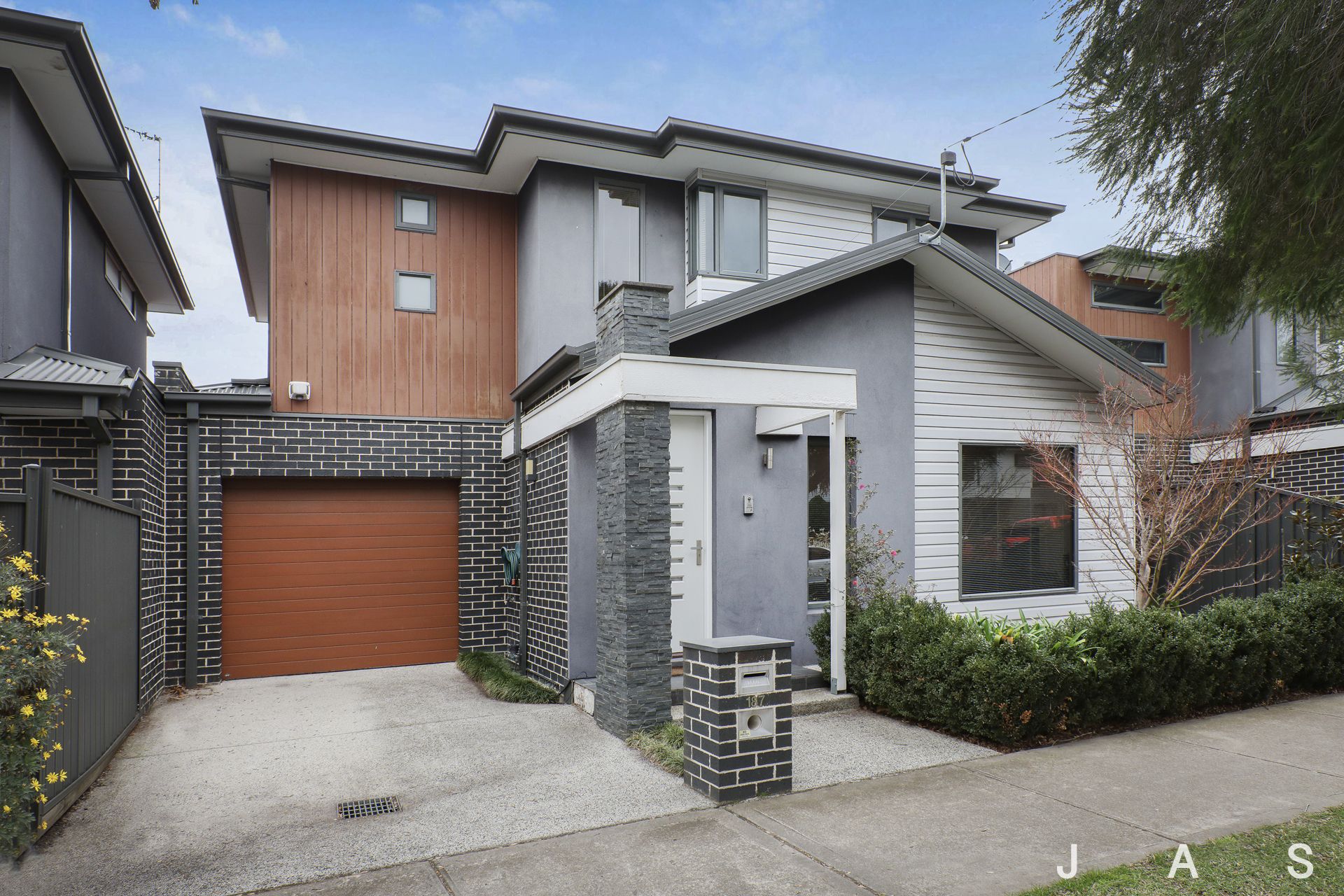 187 Hudsons Road Spotswood VIC, Spotswood - Thumbnail 2