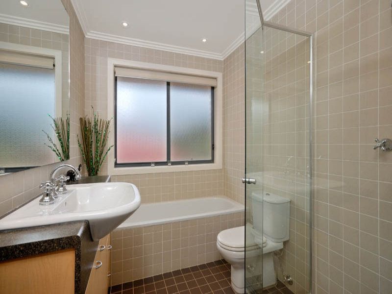 17B Telopea Avenue CARINGBAH 2229
