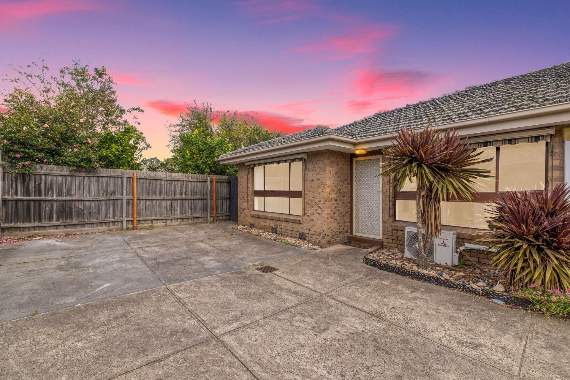 Stylish Low Maintenance Living In A Prime Reservoir Pocket