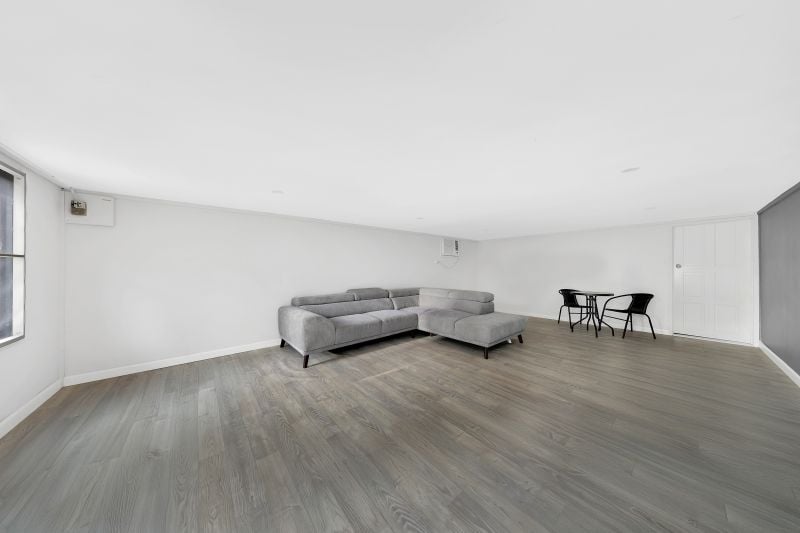 303 Oriel Road, Heidelberg West