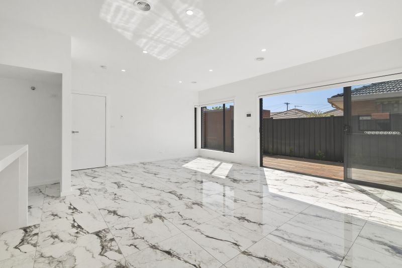 2/14 Wattle Street, Thomastown