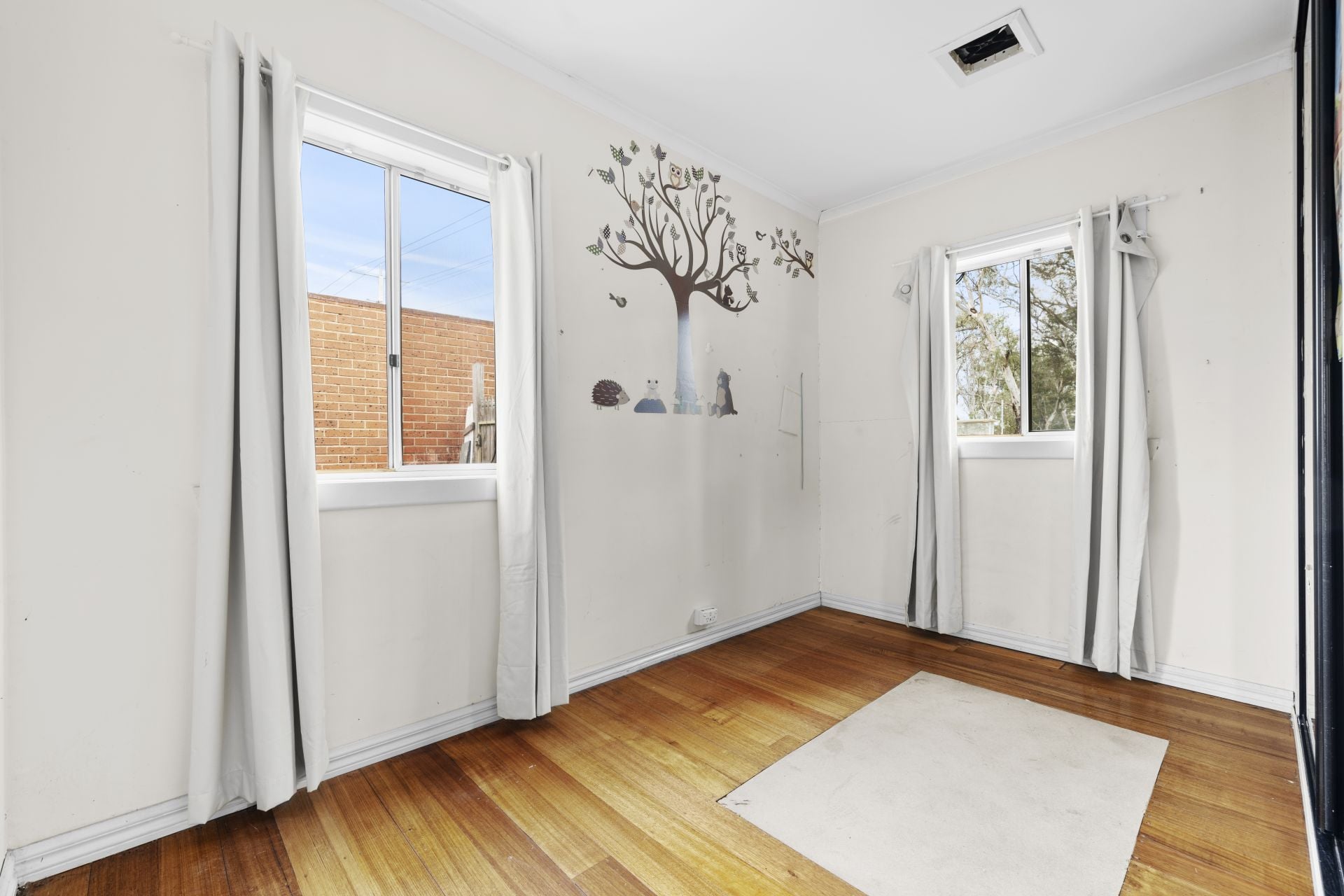 Unfinished Project, Suitable For The Handyman/Renovator Or Builder To Redevelop