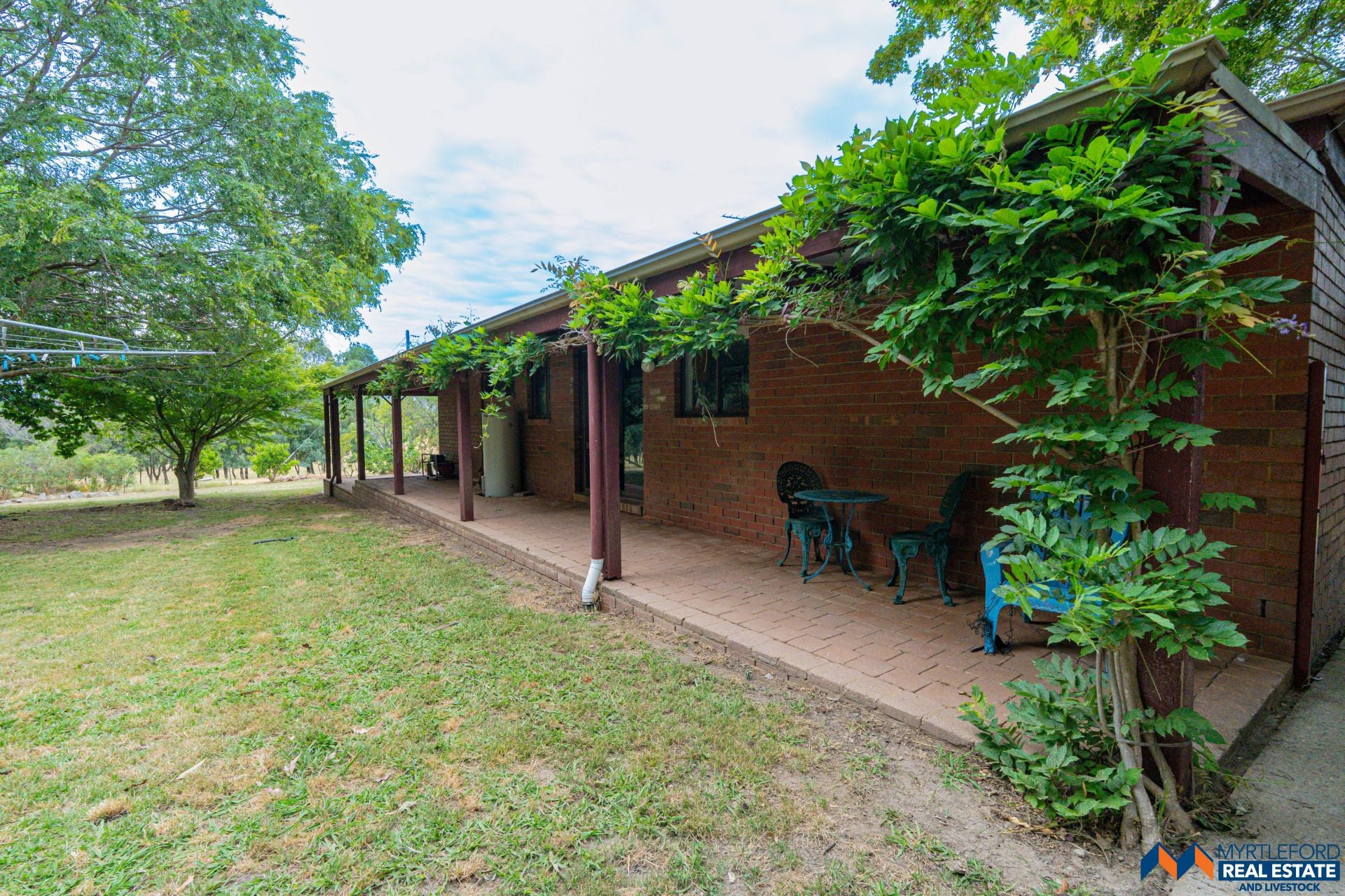 10 Hicks Road, MYRTLEFORD, Myrtleford - Thumbnail 7