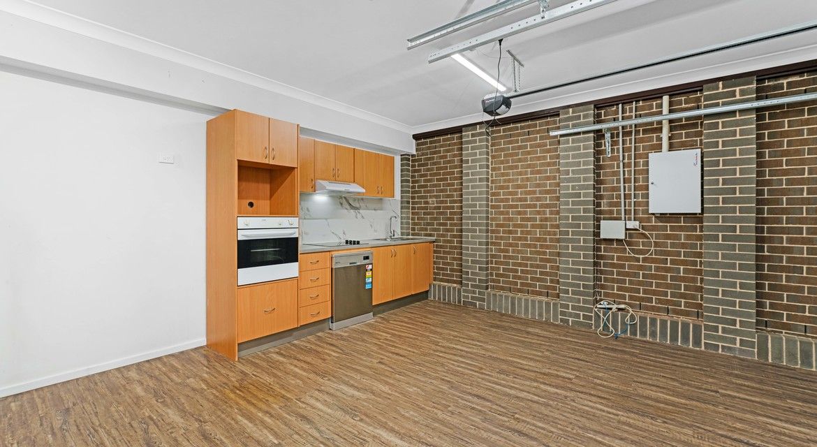 Denham Court 186 Willowdale Drive