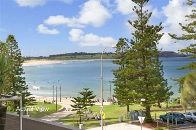 Dee Why 5/2 The Strand
