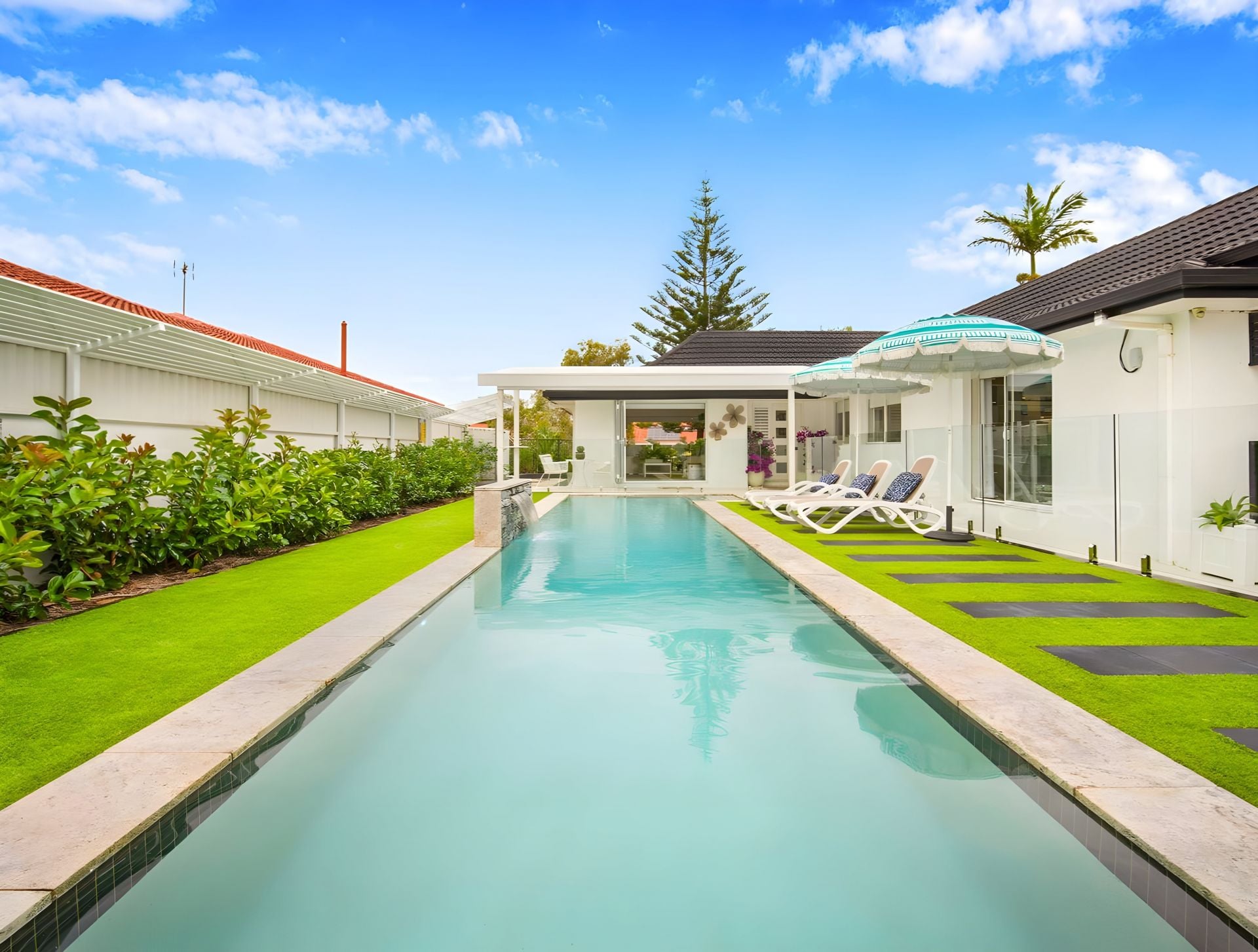 $ 2,360,000, Mermaid Waters - Thumbnail 2