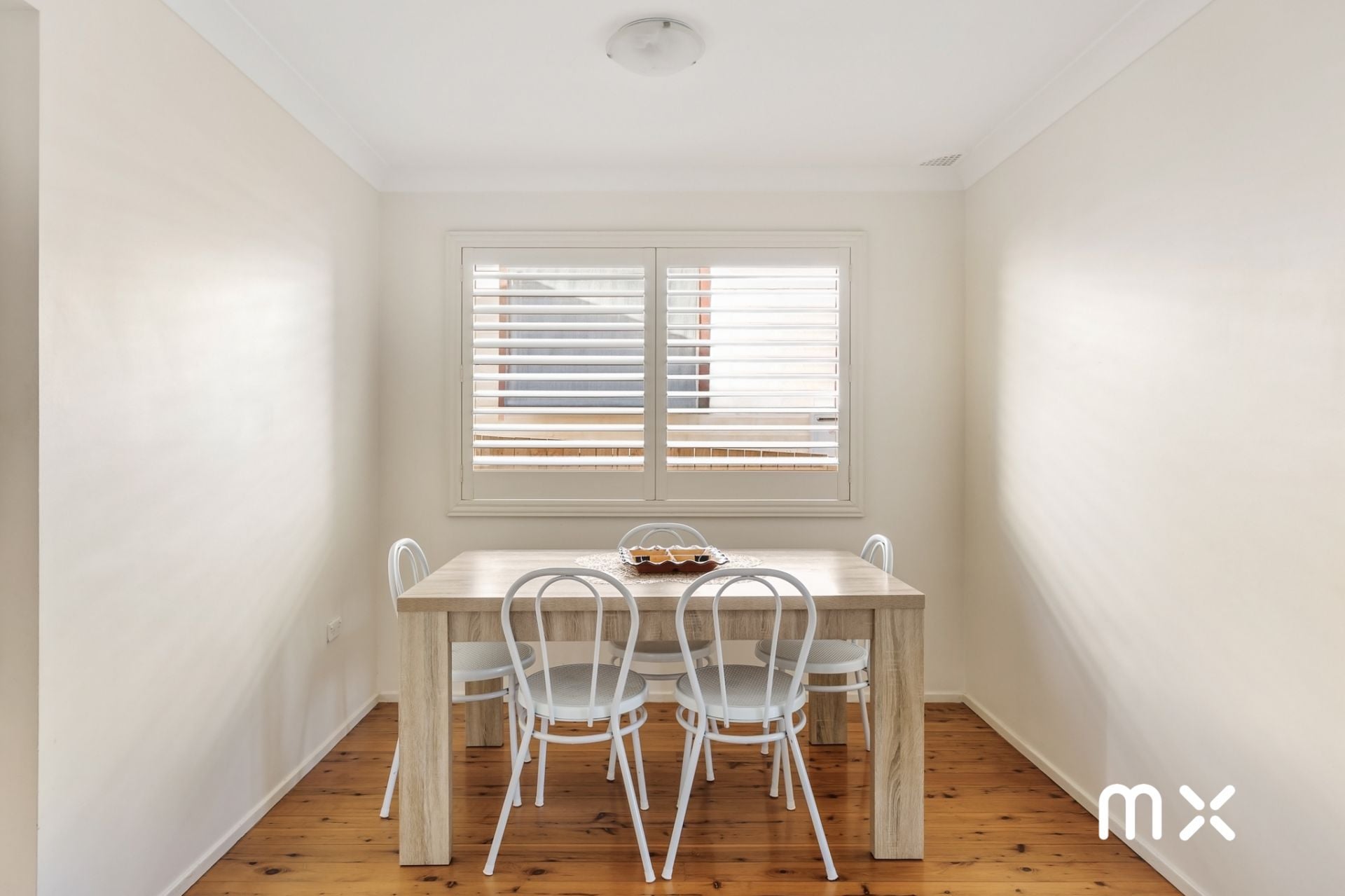 285 Farmborough Road, Farmborough Heights - Thumbnail 3
