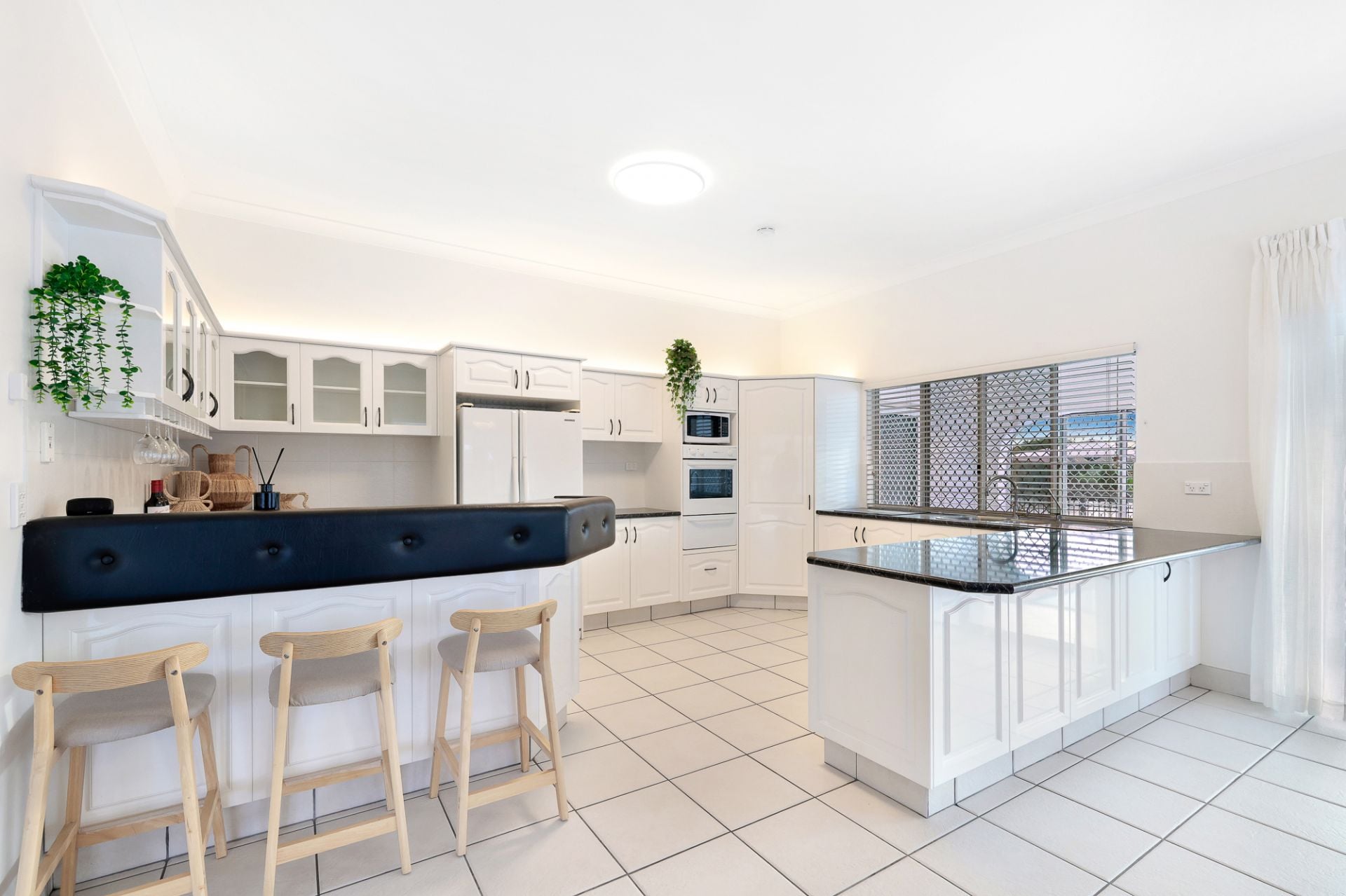 18 Grand Canal Way, Runaway Bay QLD 4216, Runaway Bay - Thumbnail 5