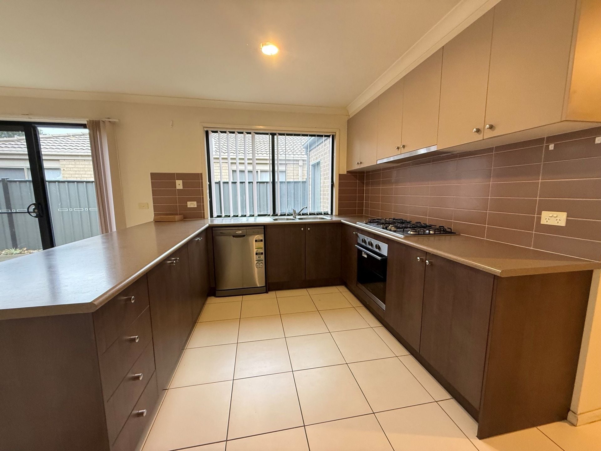 11 Tanner Mews, Point Cook - Thumbnail 2