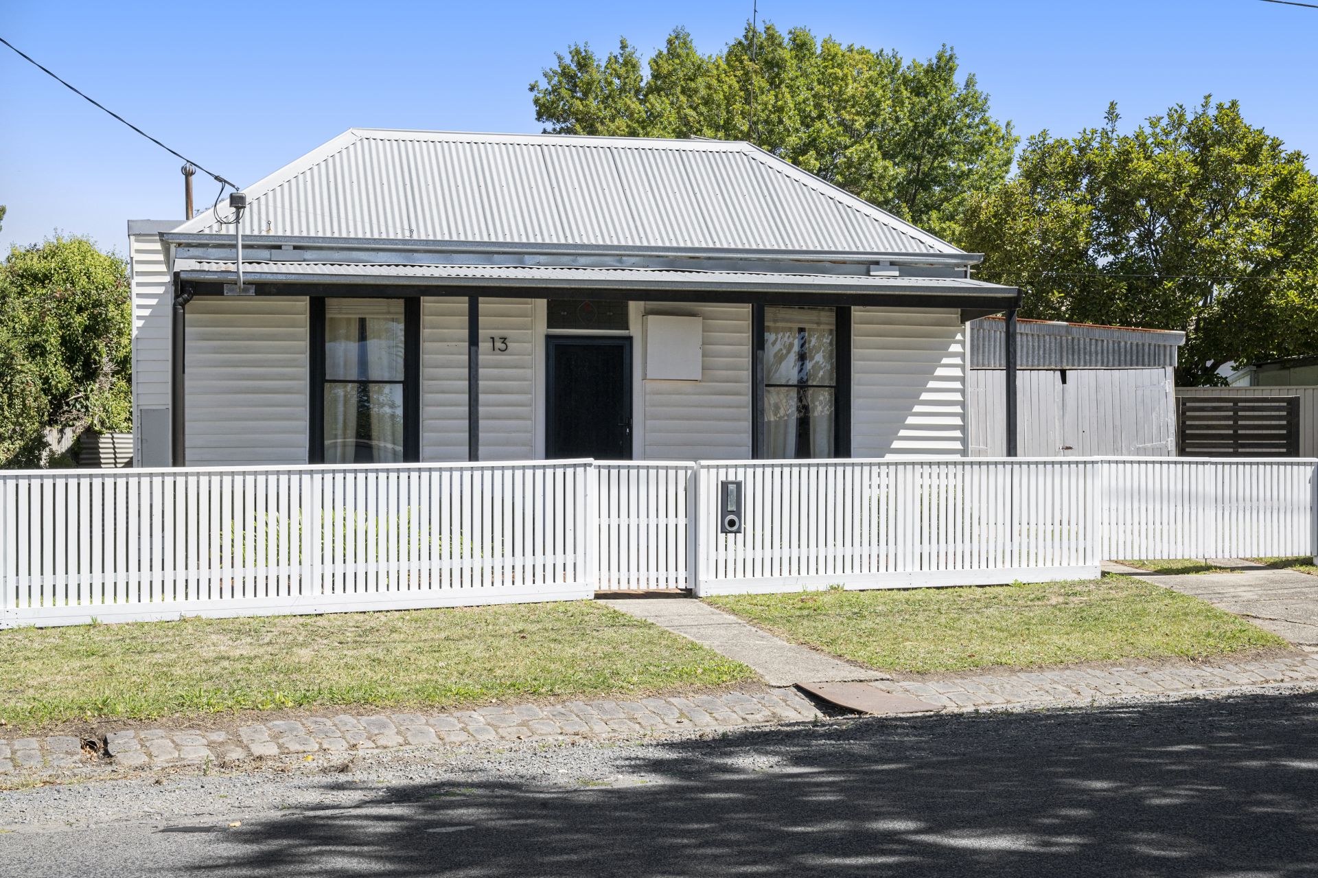 13 Beaufort Crescent, Ballarat Central, Ballarat Central - Thumbnail 2