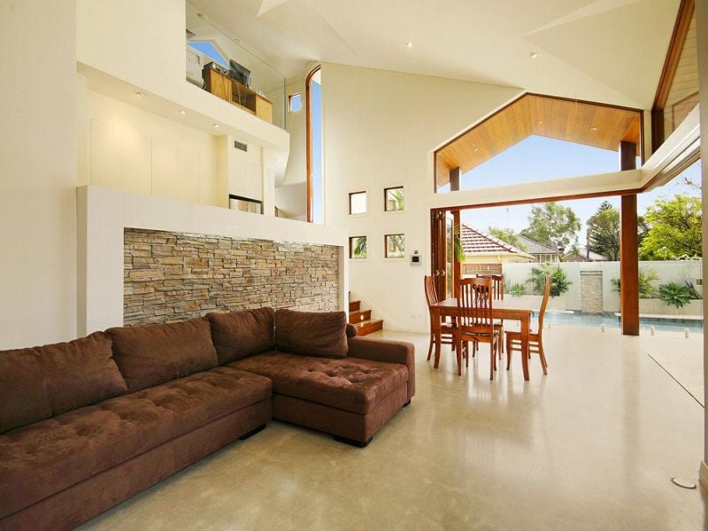 8 Illawong Avenue, CARINGBAH SOUTH, Caringbah South - Thumbnail 2