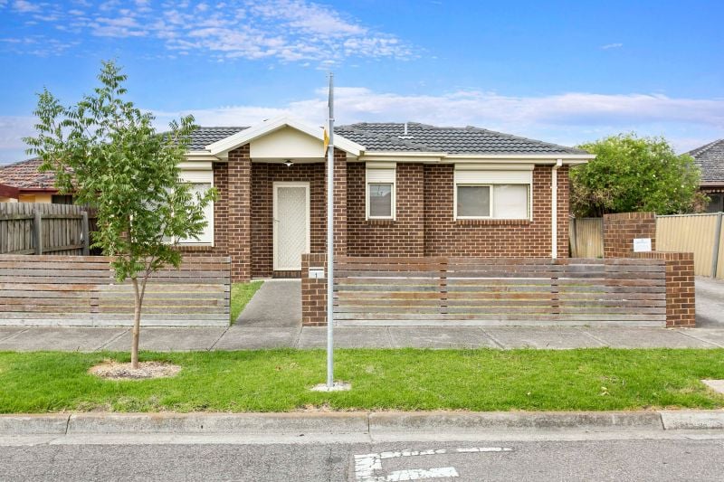 1/2 Lloyd Avenue, Epping