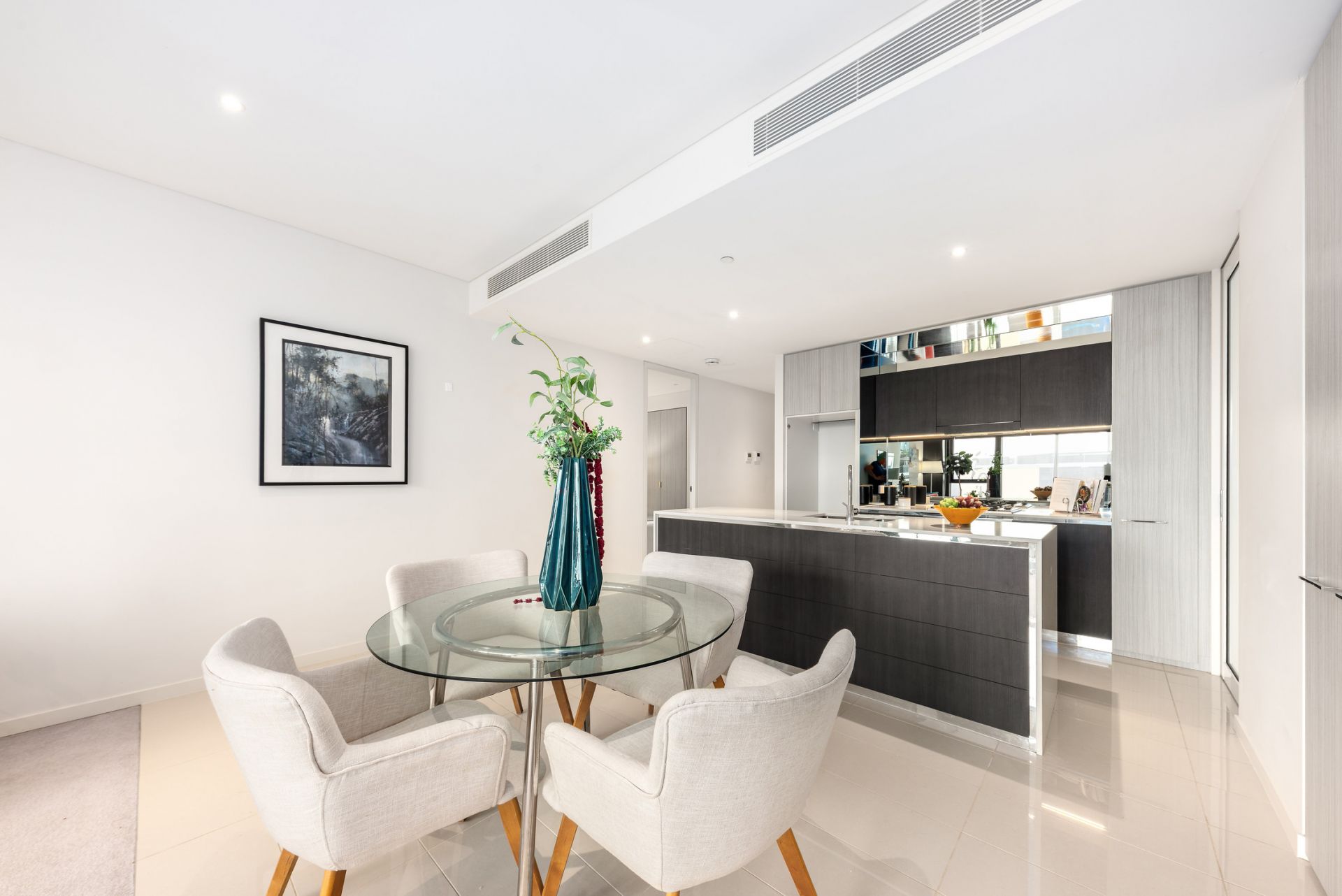 1000/211 Pacific Highway, North Sydney, North Sydney - Thumbnail 6
