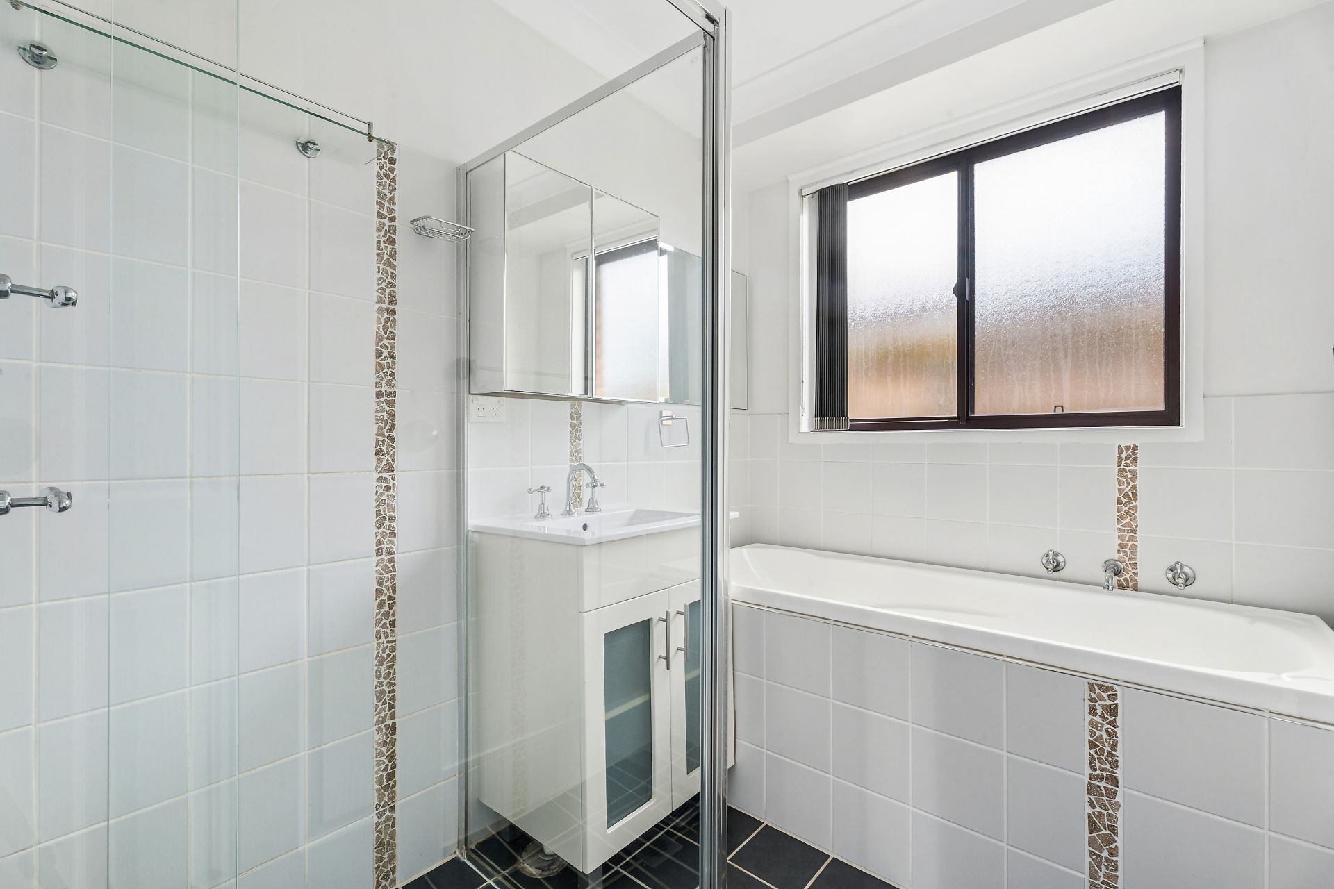 16a Oswald Crescent, Rosemeadow, Rosemeadow - Thumbnail 6