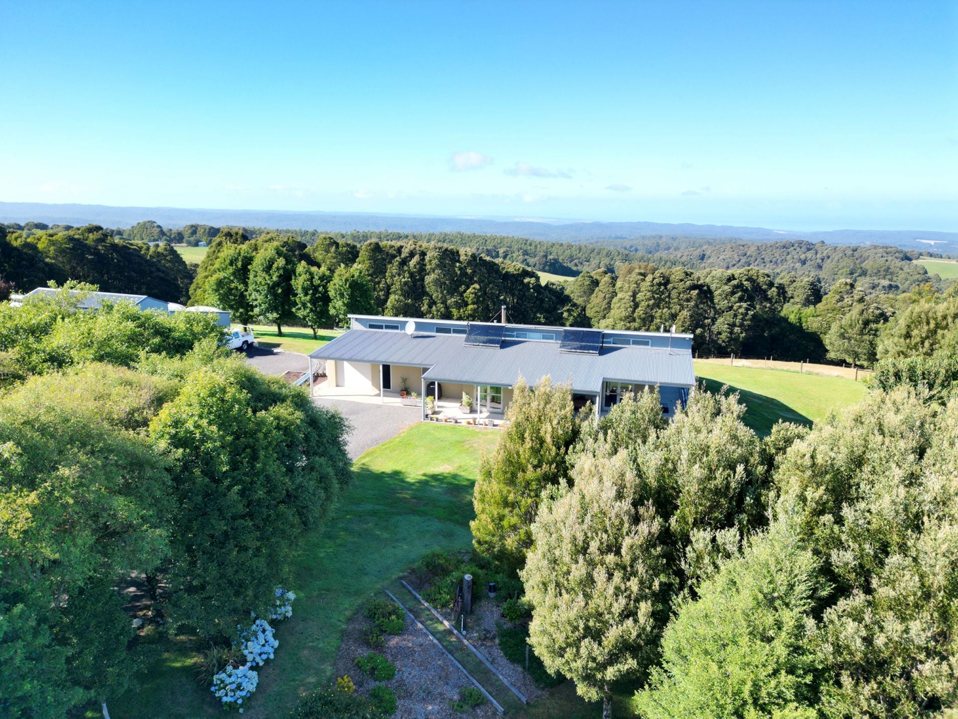 4695 Colac Lavers Hill Road, Wyelangta - Thumbnail 2