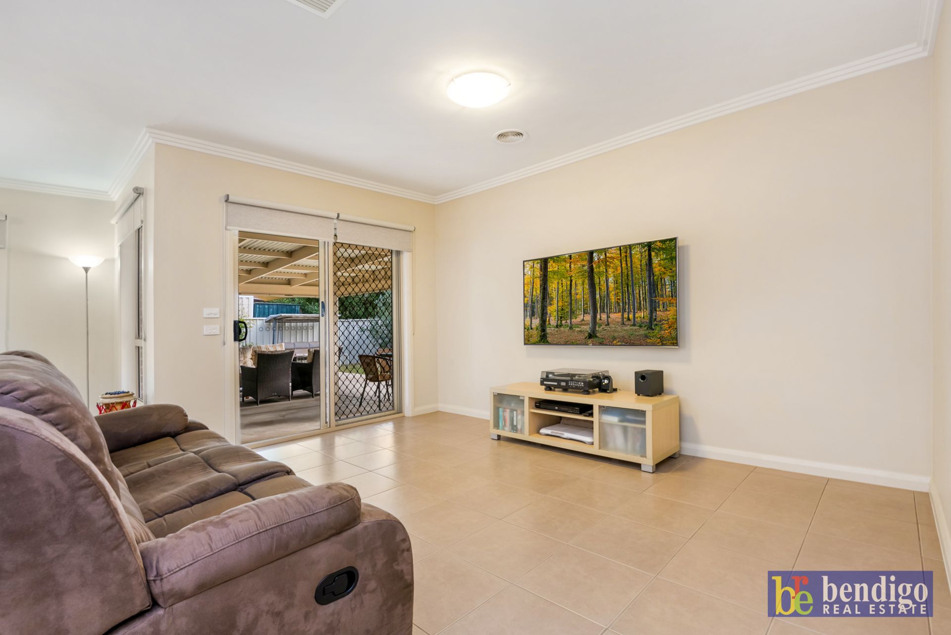 16 Manna Gum Drive Epsom VIC, Epsom - Thumbnail 5