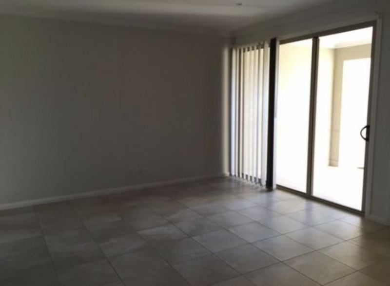 33 Caddies Boulevard Rouse Hill NSW, Rouse Hill - Thumbnail 4