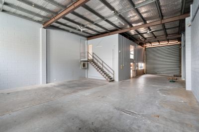 FANTASTIC INNER-CITY WAREHOUSING OPPORTUNITY!