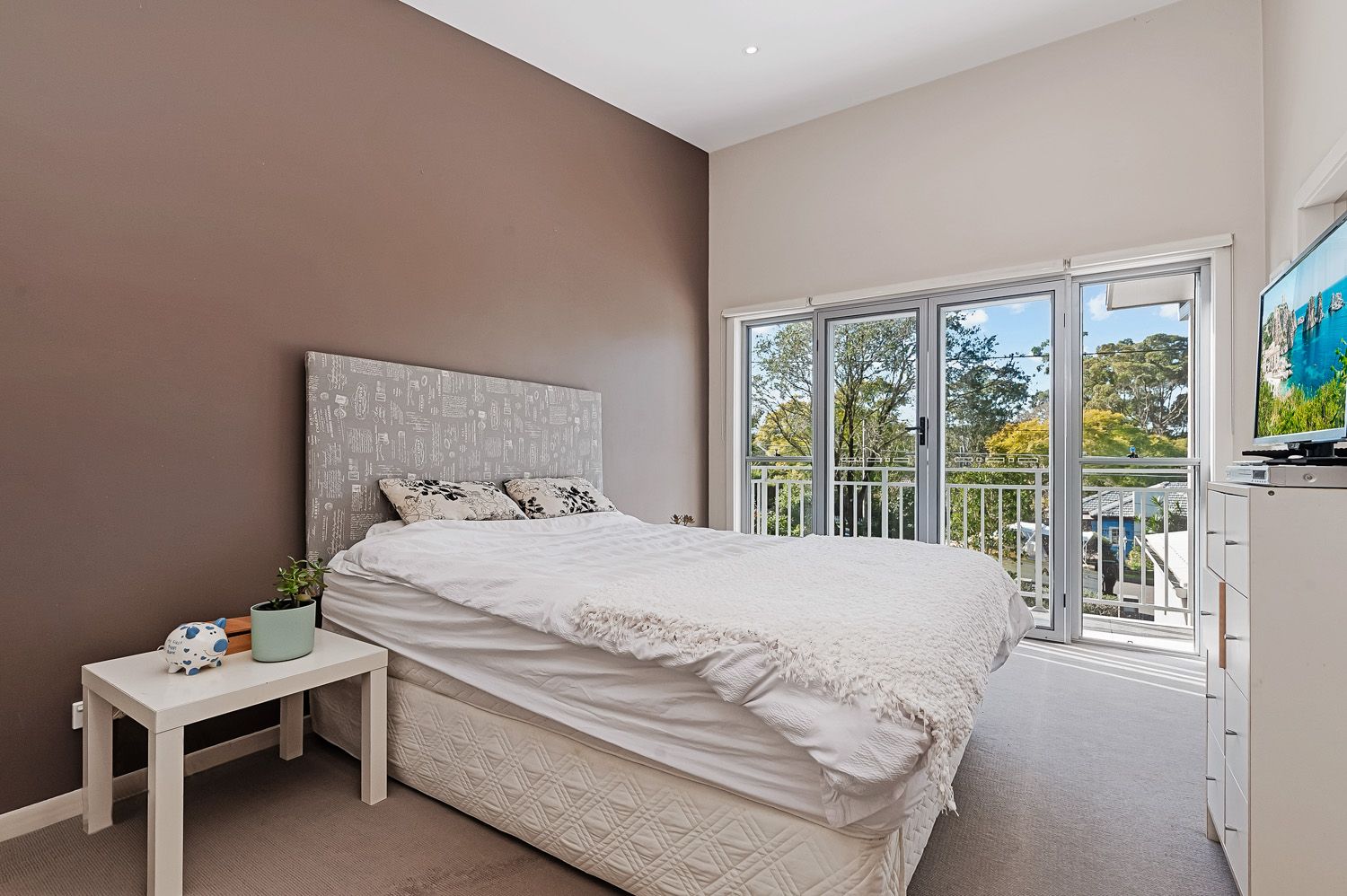 12 Stuart Avenue, Normanhurst, Normanhurst - Thumbnail 8