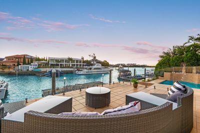 UNDER OFFER
Live your Italian dream on the sort-after Sovereign Islands