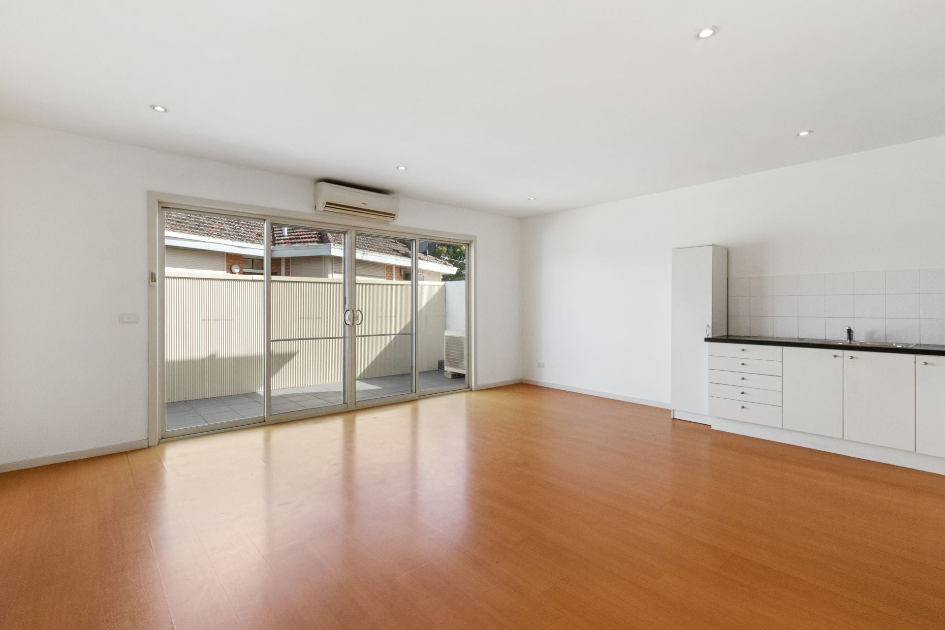 ONE BEDROOM STUDIO APARTMENT