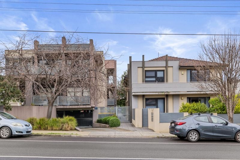 1B/42-44 Clarendon Street, Thornbury