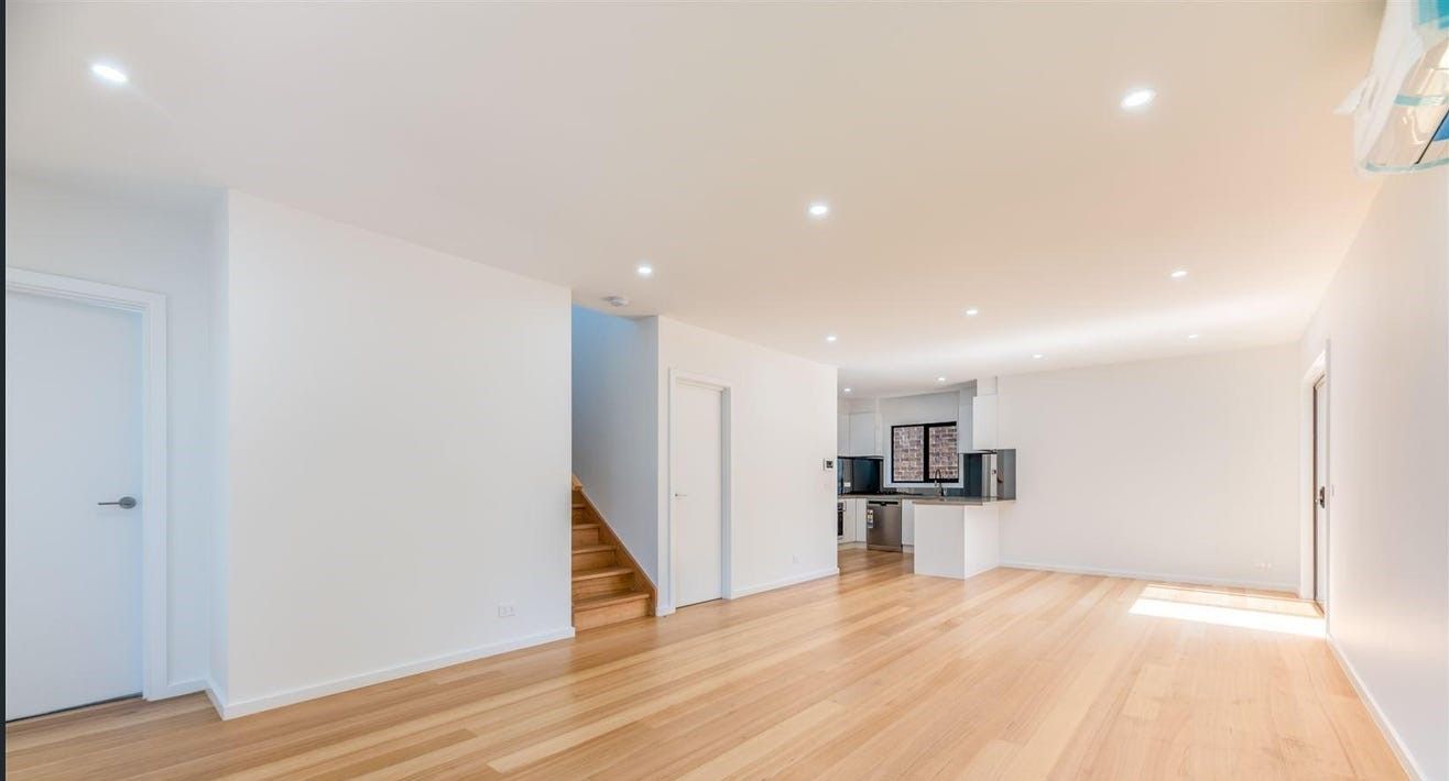 Large Four Bedroom Home In The Heart Of Fawkner!