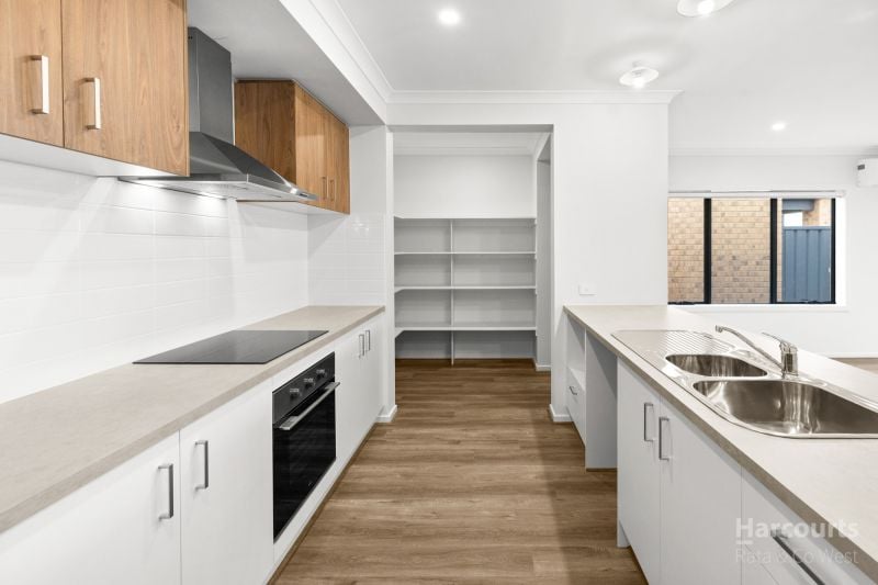 22 Enrica Drive, Melton South