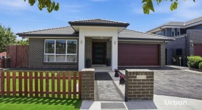 Denham Court, 32 Plumegrass Avenue