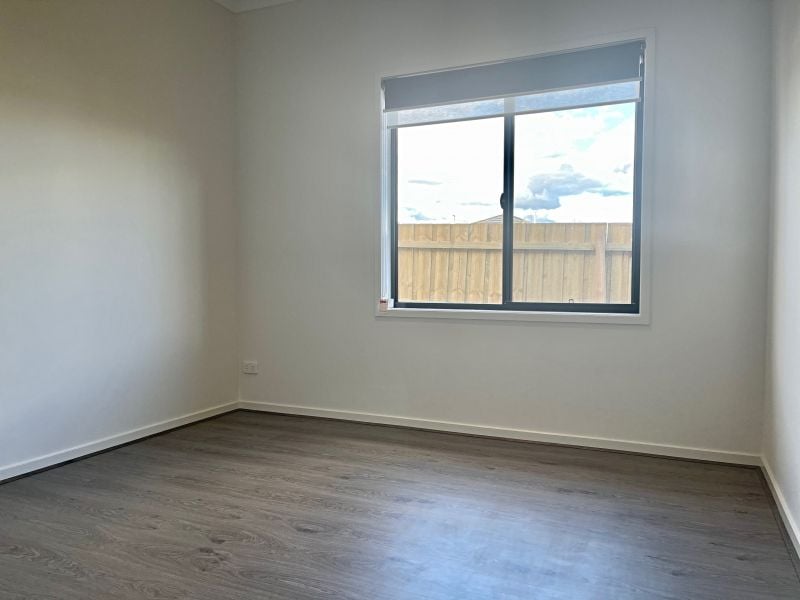 277 The Lakes Boulevard, South Morang