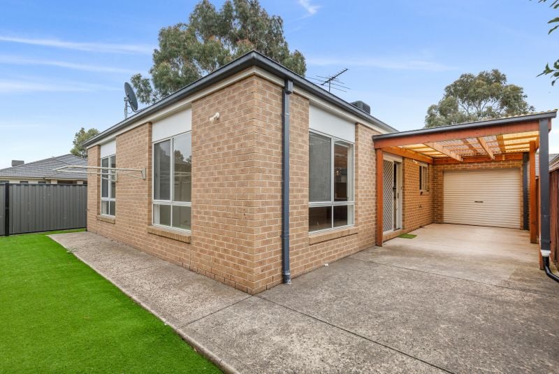 19 Knightsbridge Drive, Epping