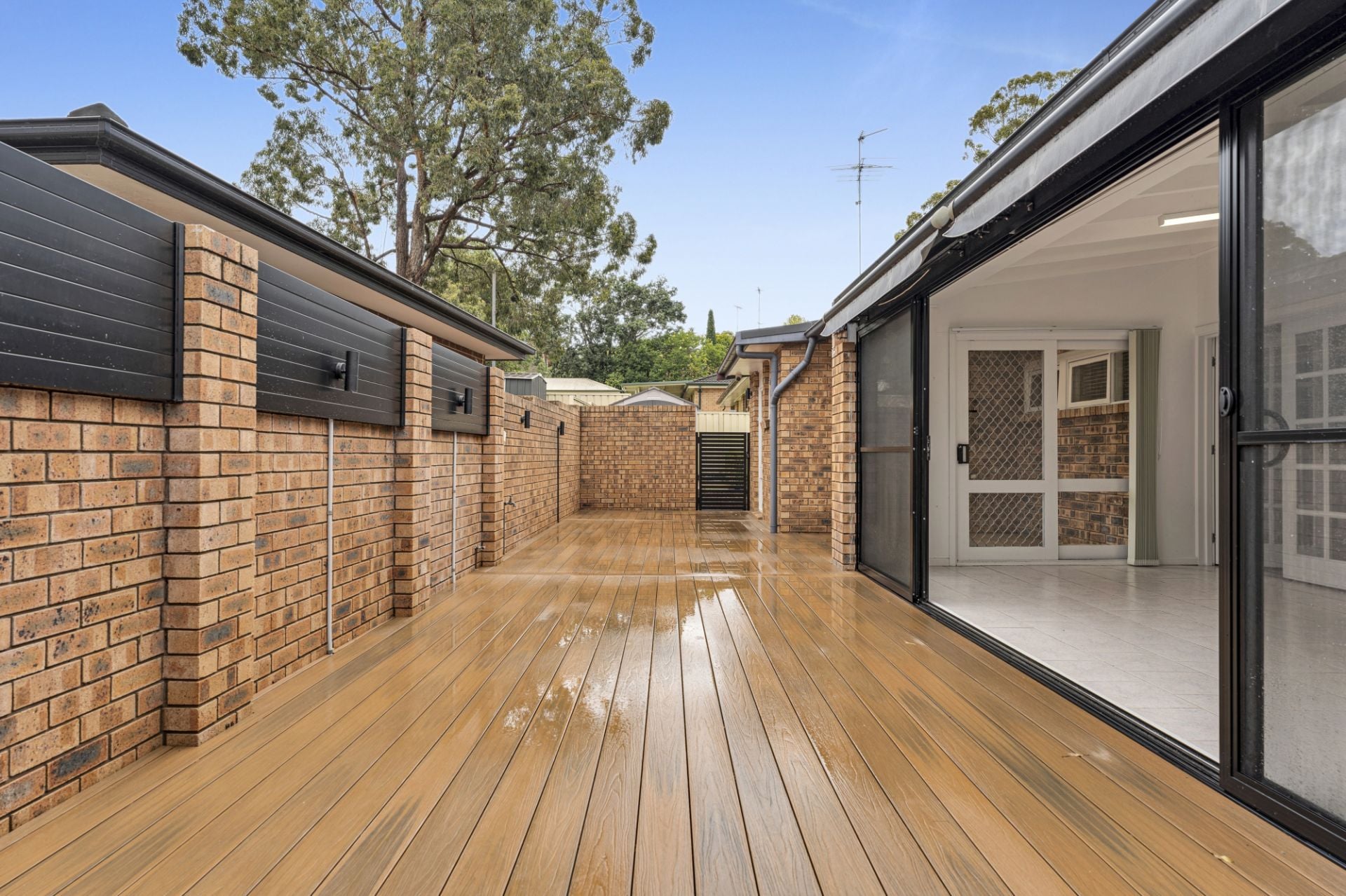 36 Pinaroo Crescent, Bradbury, Bradbury - Thumbnail 5