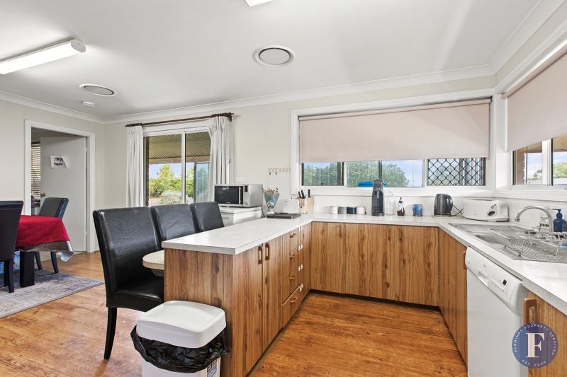 198 William Street, Young NSW, Young - Thumbnail 7