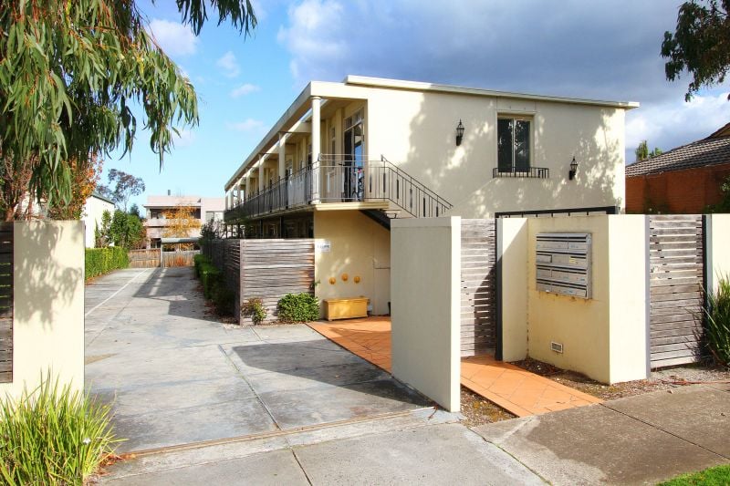 10/100 Collins Street, Thornbury
