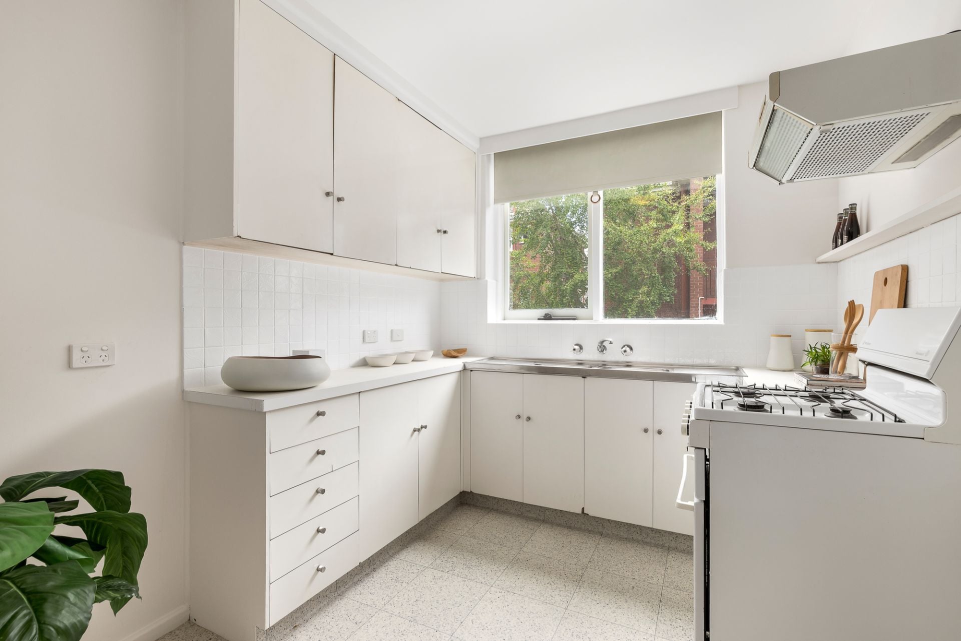 3/240 Domain Road, South Yarra, South Yarra - Thumbnail 3
